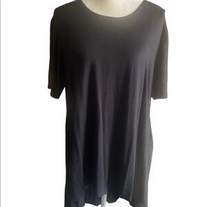 NWOT-AZULES-BLACK TOP